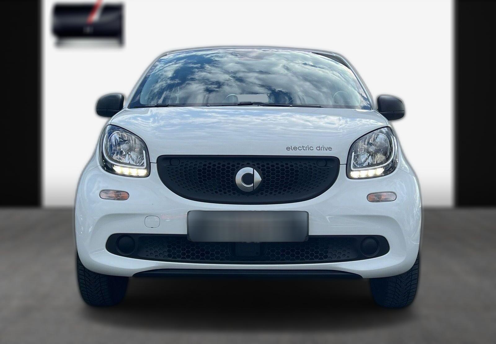 SMART forfour electric drive / EQ /PDC/SHZ