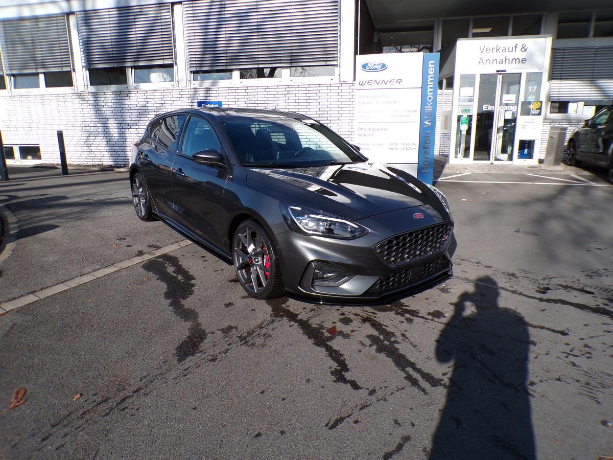 Ford Focus ST/LED/19 ZOLL/TECHNO1