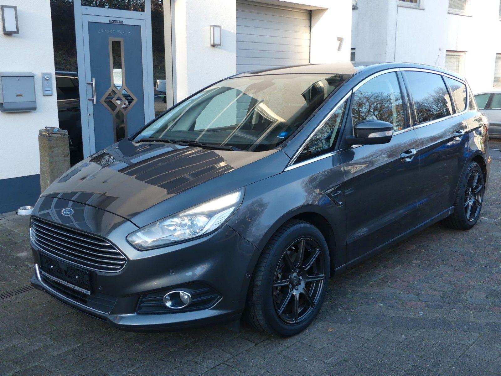 FORD S-MAX Titanium